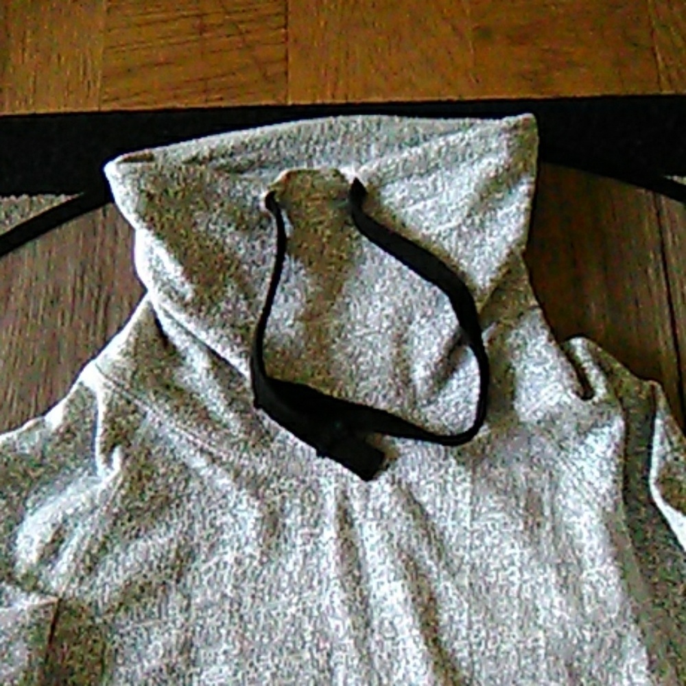 Long Neck Sweater - Picture 4 of 5